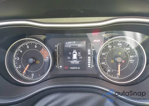 2019 Jeep Cherokee Latitude 4X4 z USA, uszkodzony, nr VIN 1C4PJMCX3KD250405